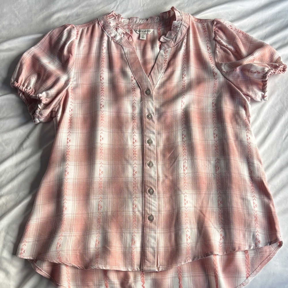 FRYE AND CO. Blush and White Checkered Blouse